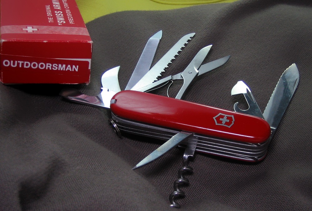 The 1970s 91mm Victorinox Outdoorsman preceded the more common Marlboro Outdoorsman configuration.  The knife may have been only distributed in a limited number of markets.