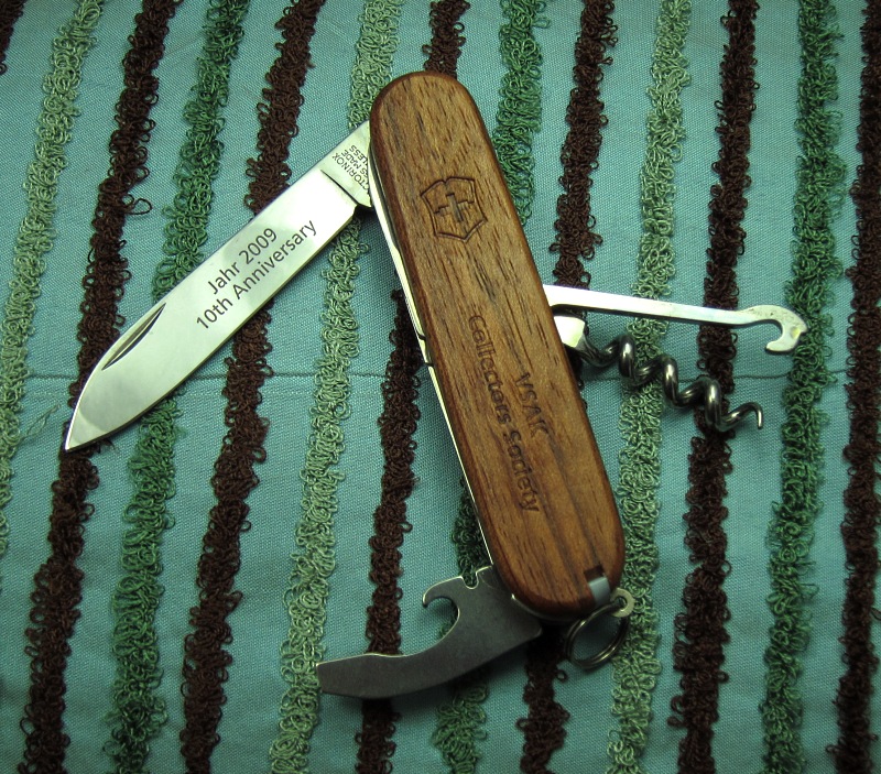 victorinox compact