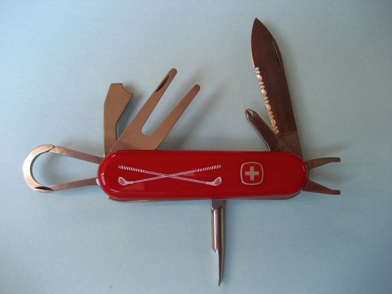 Wenger 16828 - Deluxe Golf Pro with Snap Shackle 