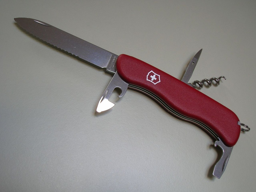 Victorinox Picnicker 111mm. Picture by victor7000.