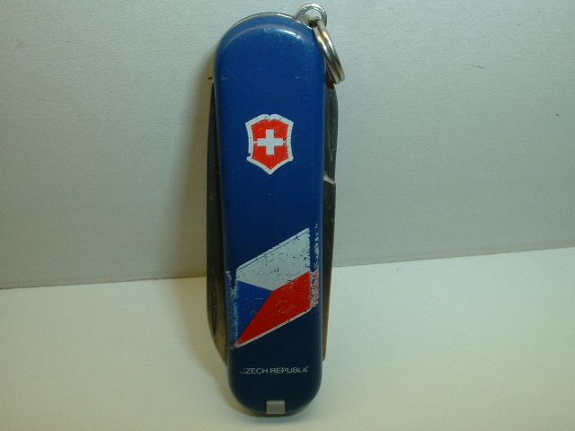 This is a used Czech Republic National Flag Classic from Victorinox.