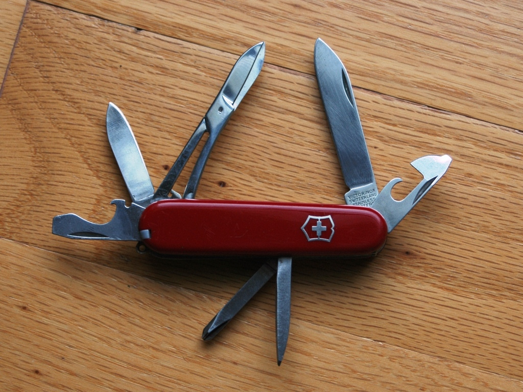 Early 1980s Victorinox Salesman, 84mm. 
This one has the square Phillips driver with the meat tin opener.